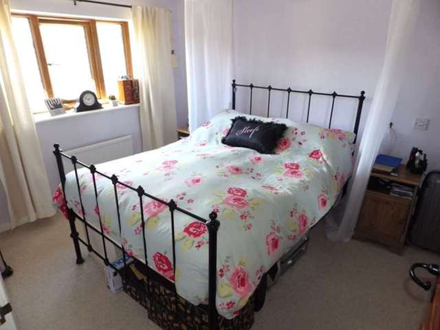  Image of 3 Bedroom Terraced for sale at Oaktree Crescent Bradley Stoke Bristol, BS32 9AD
