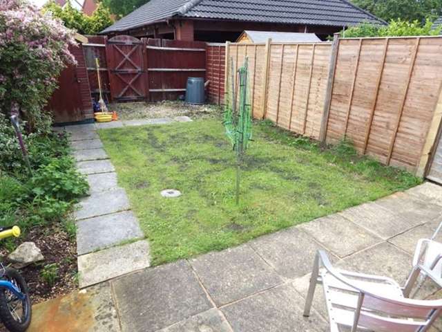  Image of 3 Bedroom Terraced for sale at Oaktree Crescent Bradley Stoke Bristol, BS32 9AD