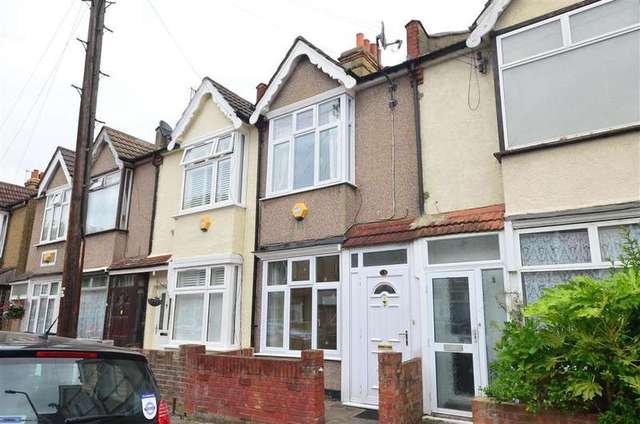  Image of 4 Bedroom Terraced for sale at Mitcham Surrey Mitcham, CR4 3DP