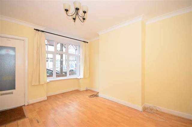  Image of 4 Bedroom Terraced for sale at Mitcham Surrey Mitcham, CR4 3DP