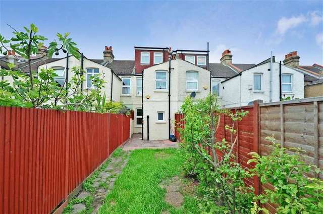  Image of 4 Bedroom Terraced for sale at Mitcham Surrey Mitcham, CR4 3DP