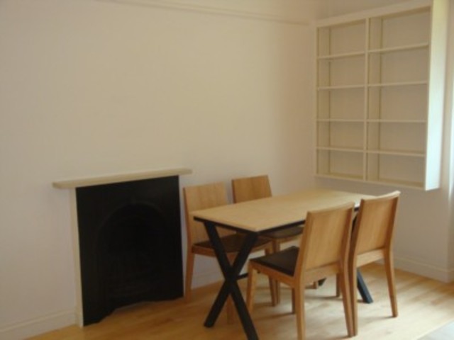  Image of 1 Bedroom Flat to rent at Penywern Rd Earls Court London, SW5 9SX
