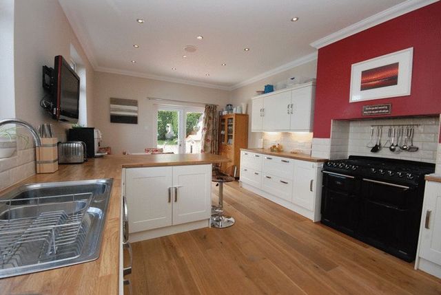  Image of 4 Bedroom Detached for sale at Peverell Park Road Peverell Plymouth, PL3 4NB