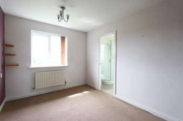  Image of 3 Bedroom Semi-Detached for sale at Philip Larkin Close  Hull, HU6 7FB