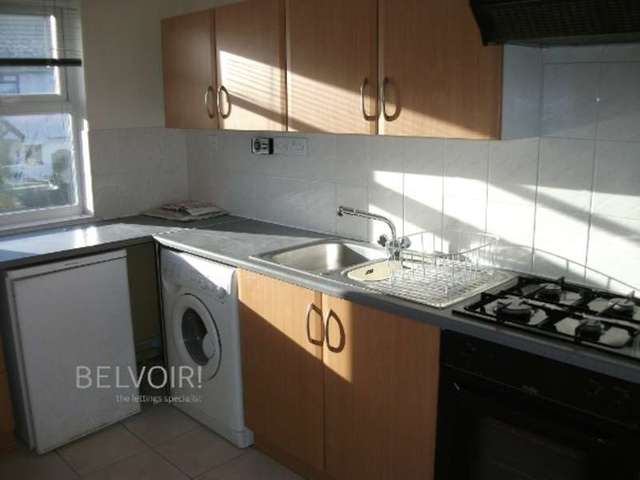 Image of 1 Bedroom Flat to rent at Queens Avenue  Gedling, NG4 4EJ
