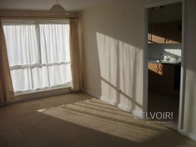  Image of 1 Bedroom Flat to rent at Queens Avenue  Gedling, NG4 4EJ