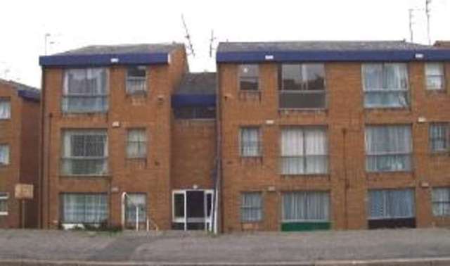  Image of 1 Bedroom Flat to rent at Queens Avenue  Gedling, NG4 4EJ