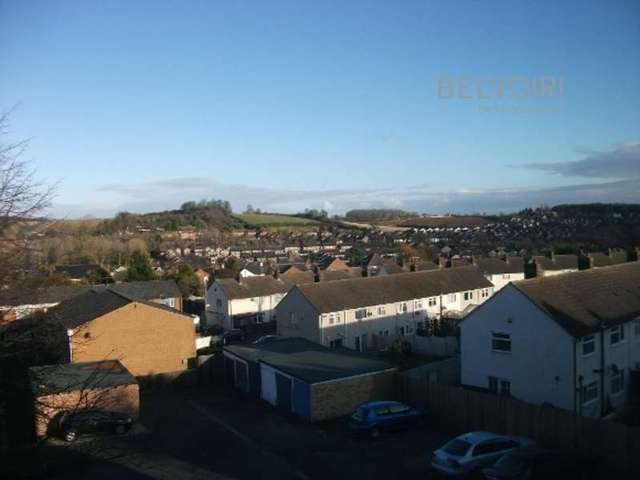  Image of 1 Bedroom Flat to rent at Queens Avenue  Gedling, NG4 4EJ