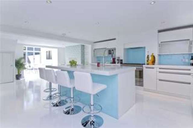  Image of 4 Bedroom Detached for sale at Hackney London Dalston, E8 3NB