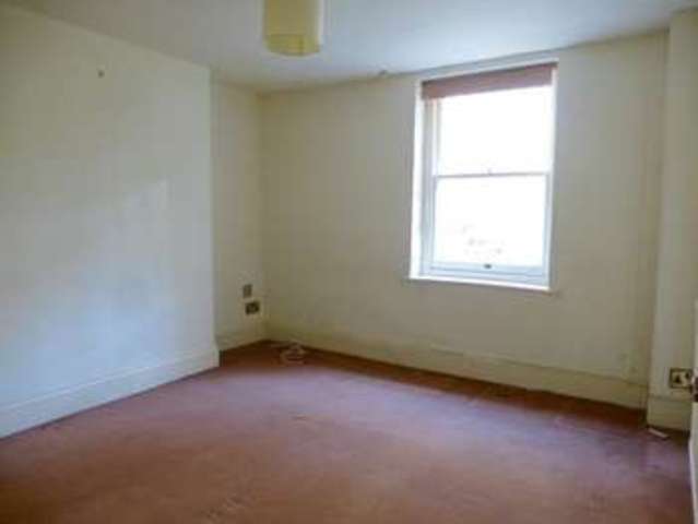  Image of 2 Bedroom Flat to rent at Regency Square  Brighton, BN1 2FJ