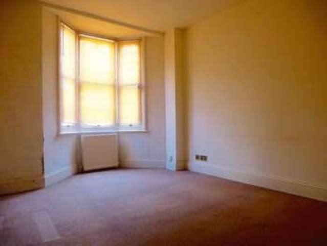  Image of 2 Bedroom Flat to rent at Regency Square  Brighton, BN1 2FJ