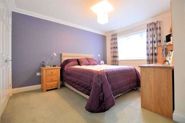  Image of 5 Bedroom Detached for sale at Winnersh  Wokingham, RG41 5ND