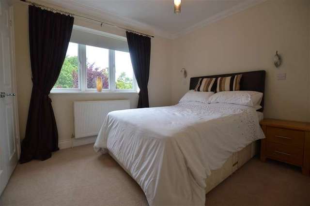 Image of 5 Bedroom Detached for sale at Winnersh  Wokingham, RG41 5ND