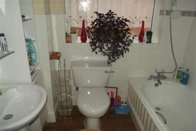  Image of 5 Bedroom Detached to rent at Nottingham, NG3 7GU