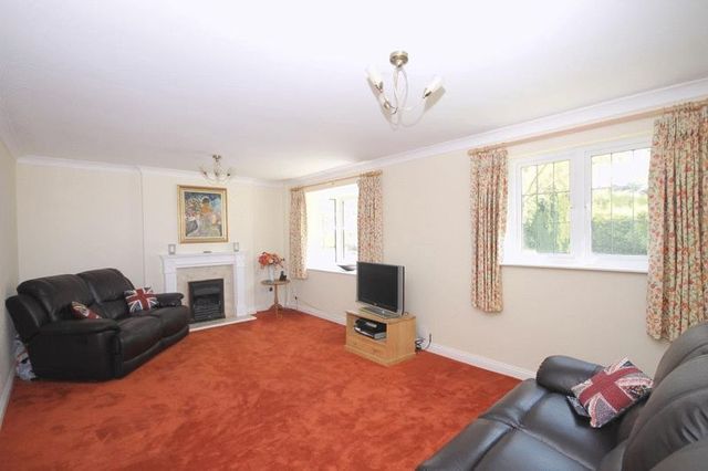  Image of 4 Bedroom Detached for sale at Russet Way North Holmwood Dorking, RH5 4TP