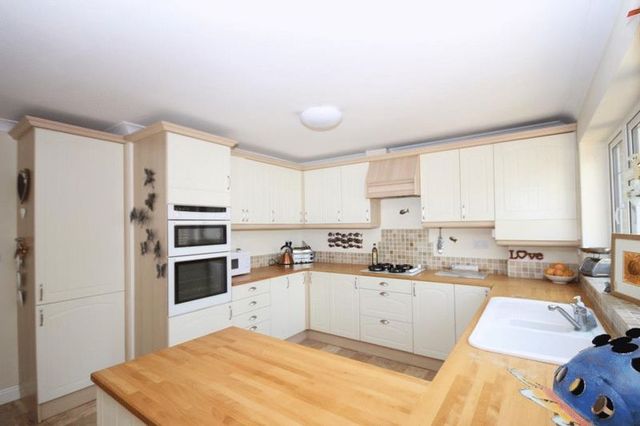  Image of 4 Bedroom Detached for sale at Russet Way North Holmwood Dorking, RH5 4TP