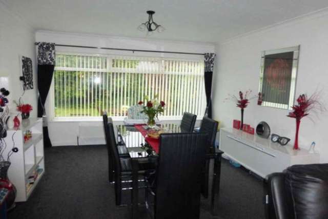  Image of 3 Bedroom Property to rent at SABDEN PLACE  LYTHAM ST ANNES, FY8 3QH