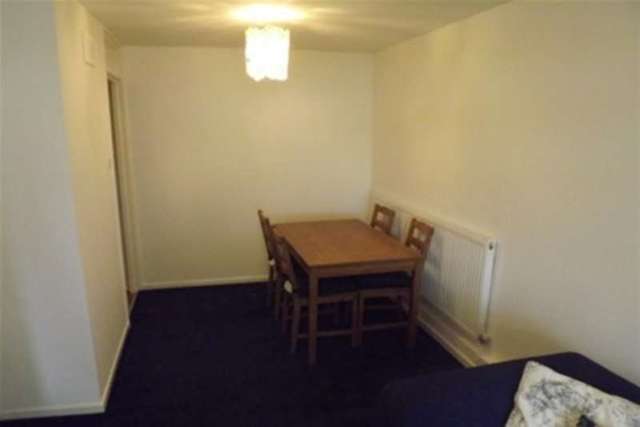  Image of 1 Bedroom Flat to rent at Farnborough, GU14 8HU