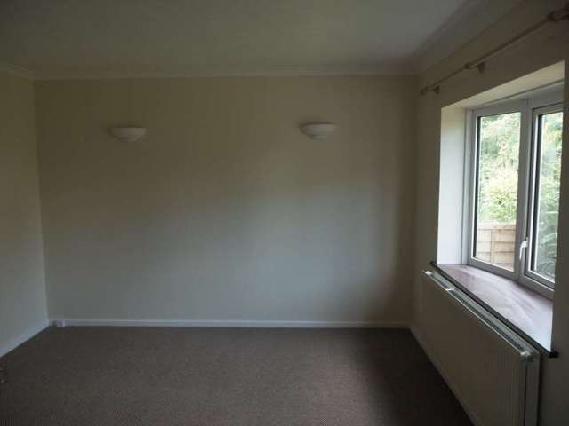 Image of 4 Bedroom Semi-Detached to rent at Sherbourne Road Hambleton Poulton Le Fylde, FY6 9AJ