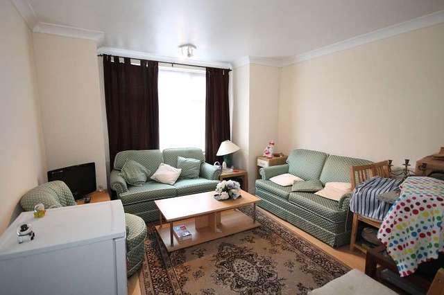  Image of 2 Bedroom Detached to rent at Southview House  Edgware, HA8 7NF