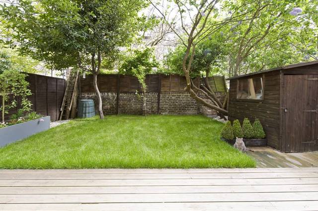  Image of 2 Bedroom Ground Flat to rent at St Charles Square  London, W10 6EN