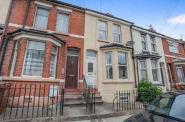  Image of 3 Bedroom Terraced for sale at Gillingham Kent Gillingham, ME7 1JJ