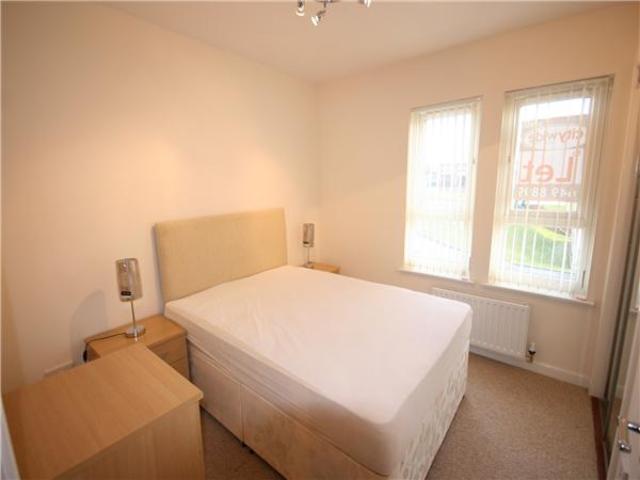  Image of 2 Bedroom Flat to rent at Cumbernauld North Lanarkshire North Lanarkshire, G67 1BF