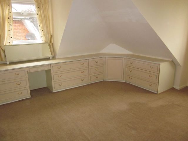  Image of 4 Bedroom Detached for sale at Burnt House Lane  Stubbington, PO14 2EE