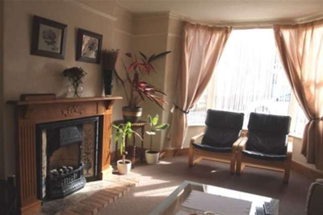  Image of 3 Bedroom Terraced to rent at Taunton, TA1 1QQ