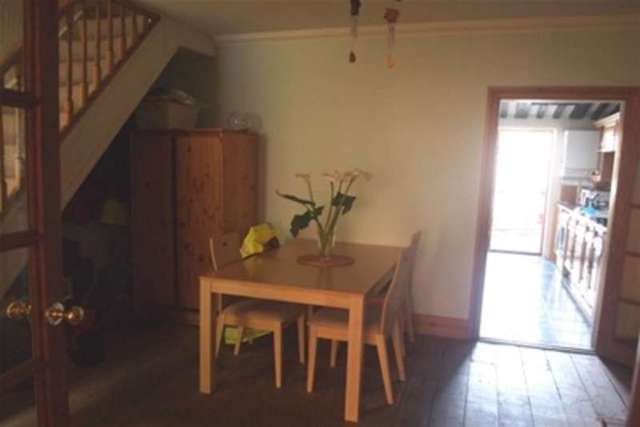  Image of 3 Bedroom Terraced to rent at Taunton, TA1 1QQ