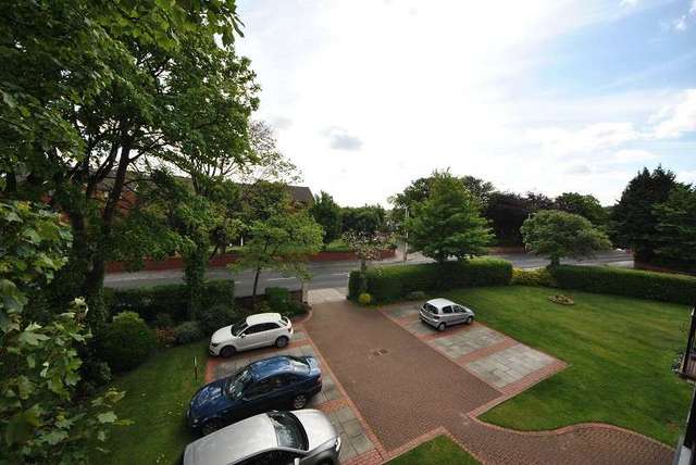  Image of 2 Bedroom Flat for sale at Preston Road  Southport, PR9 9EG