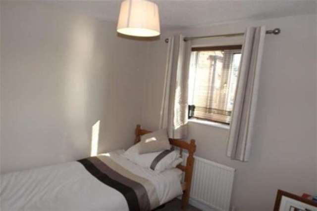  Image of 3 Bedroom Semi-Detached to rent at Mansfield, NG19 0QL