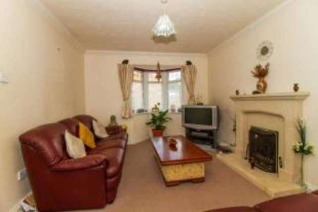  Image of 4 Bedroom Detached for sale at Kettering Northamptonshire Barton Seagrave, NN15 6GN