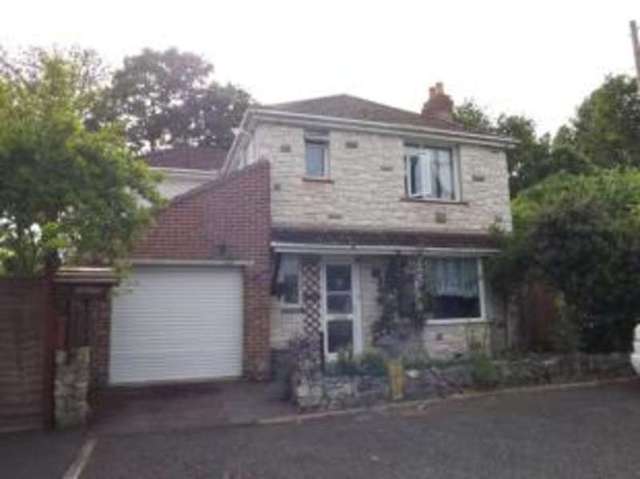  Image of 3 Bedroom Detached for sale at Totton Southampton Totton, SO40 8DY