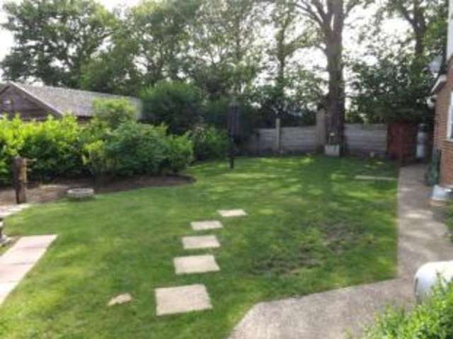  Image of 3 Bedroom Detached for sale at Totton Southampton Totton, SO40 8DY