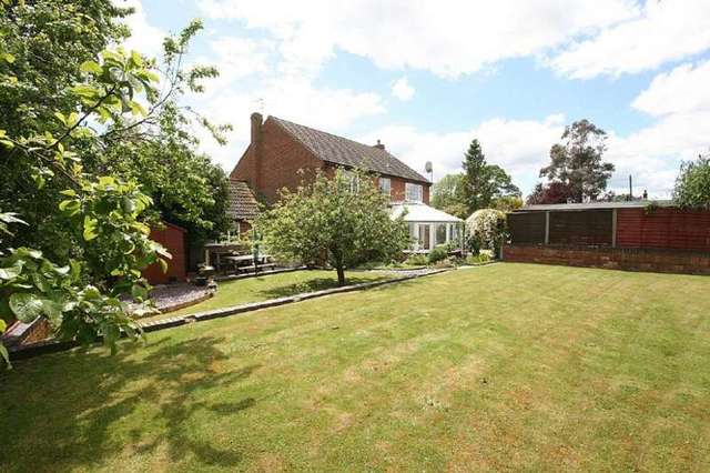  Image of 4 Bedroom Detached for sale at Stanbridge Beds Stanbridge, LU7 9HT