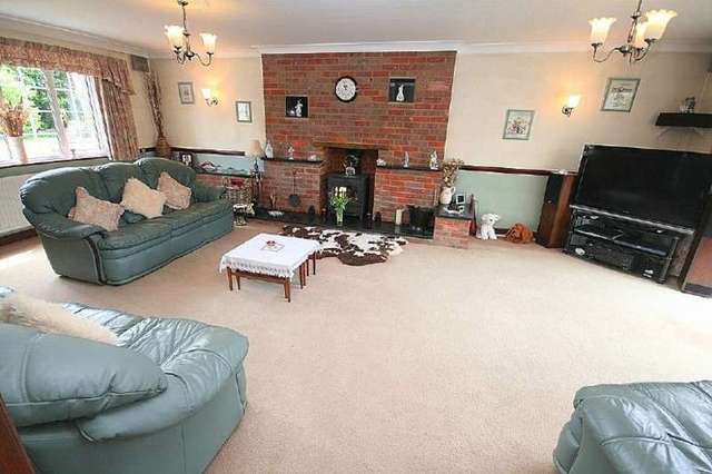  Image of 4 Bedroom Detached for sale at Stanbridge Beds Stanbridge, LU7 9HT