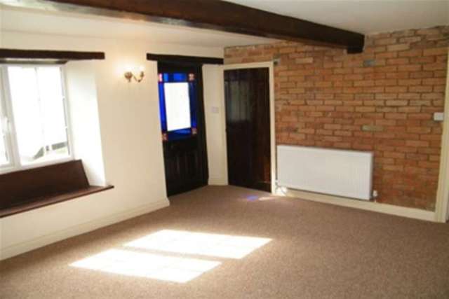  Image of 2 Bedroom Detached to rent at Honiton, EX14 9QT
