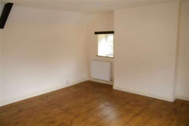  Image of 2 Bedroom Detached to rent at Honiton, EX14 9QT