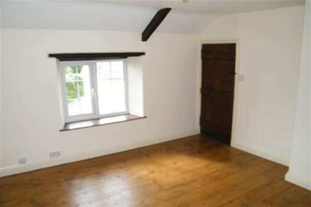  Image of 2 Bedroom Detached to rent at Honiton, EX14 9QT