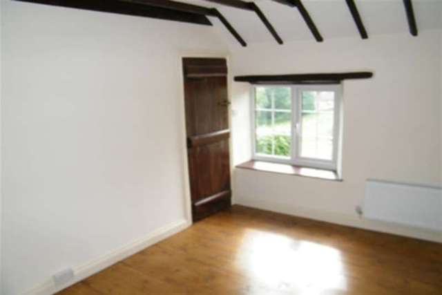  Image of 2 Bedroom Detached to rent at Honiton, EX14 9QT