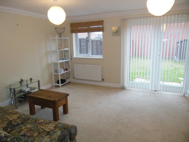  Image of 3 Bedroom Detached to rent at Thatcham Crookham, RG19 4RE