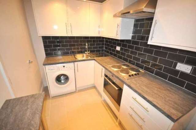  Image of 2 Bedroom Flat to rent at London, NW1 3AD