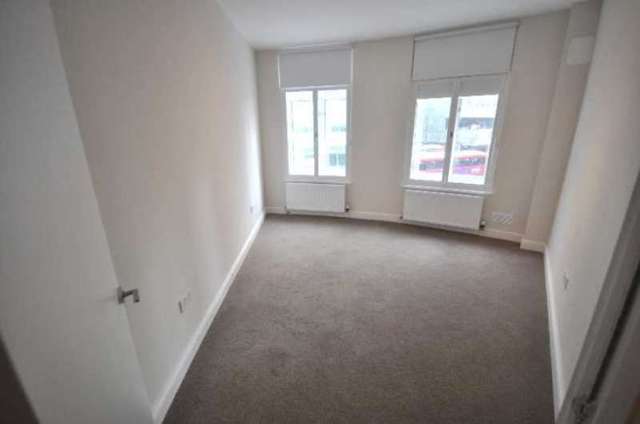  Image of 2 Bedroom Flat to rent at London, NW1 3AD
