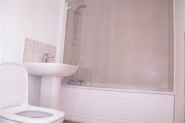  Image of 1 Bedroom Flat to rent at Basingstoke, RG22 4AG