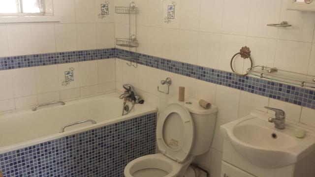  Image of 3 Bedroom End of Terrace to rent at Barking, IG11 0BL