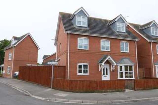  Image of 5 Bedroom Detached for sale at Whisperwood Way Bransholme Hull, HU7 4JT