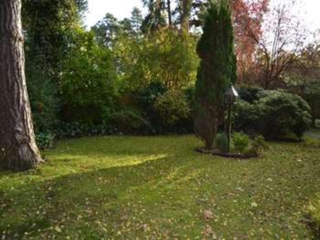  Image of 2 Bedroom Apartment to rent at Linkway Crowthorne Crowthorne, RG45 6EU