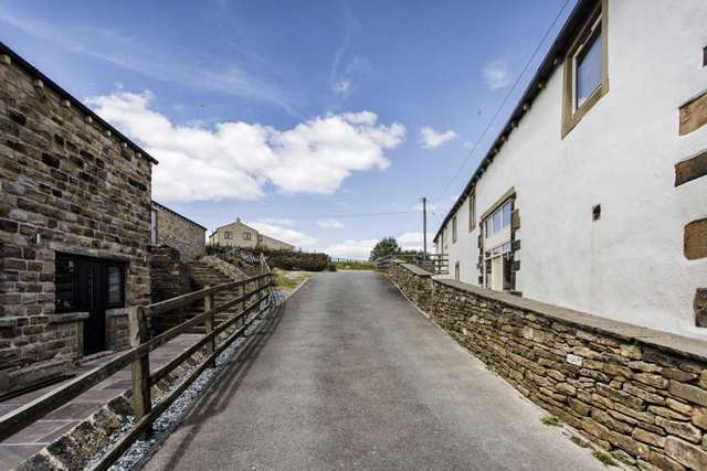  Image of 4 Bedroom Barn Conversion for sale at Cockermouth Farm Flockton Moor Wakefield, WF4 4BS