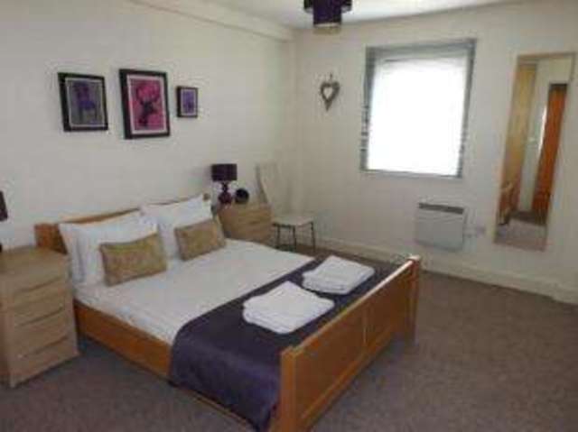  Image of 2 Bedroom Flat for sale at Montague Street Bristol Bristol, BS2 8NZ